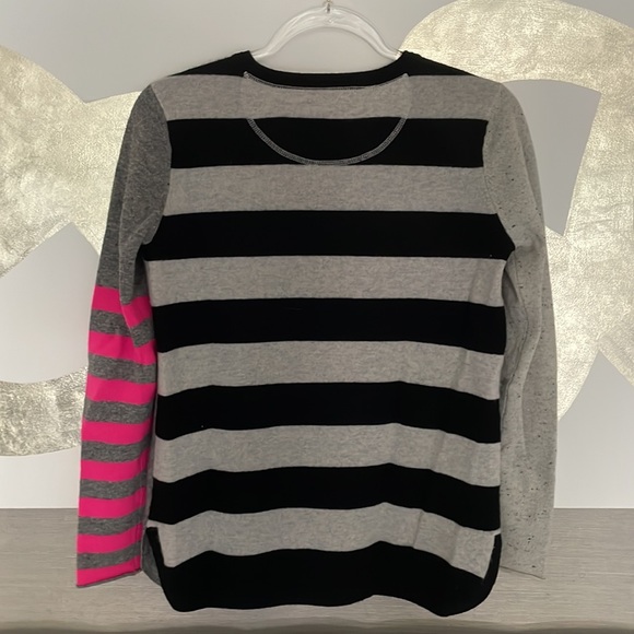 Gray LT 100% cashmere sweater with pink and black striping, size xs - Picture 2 of 3
